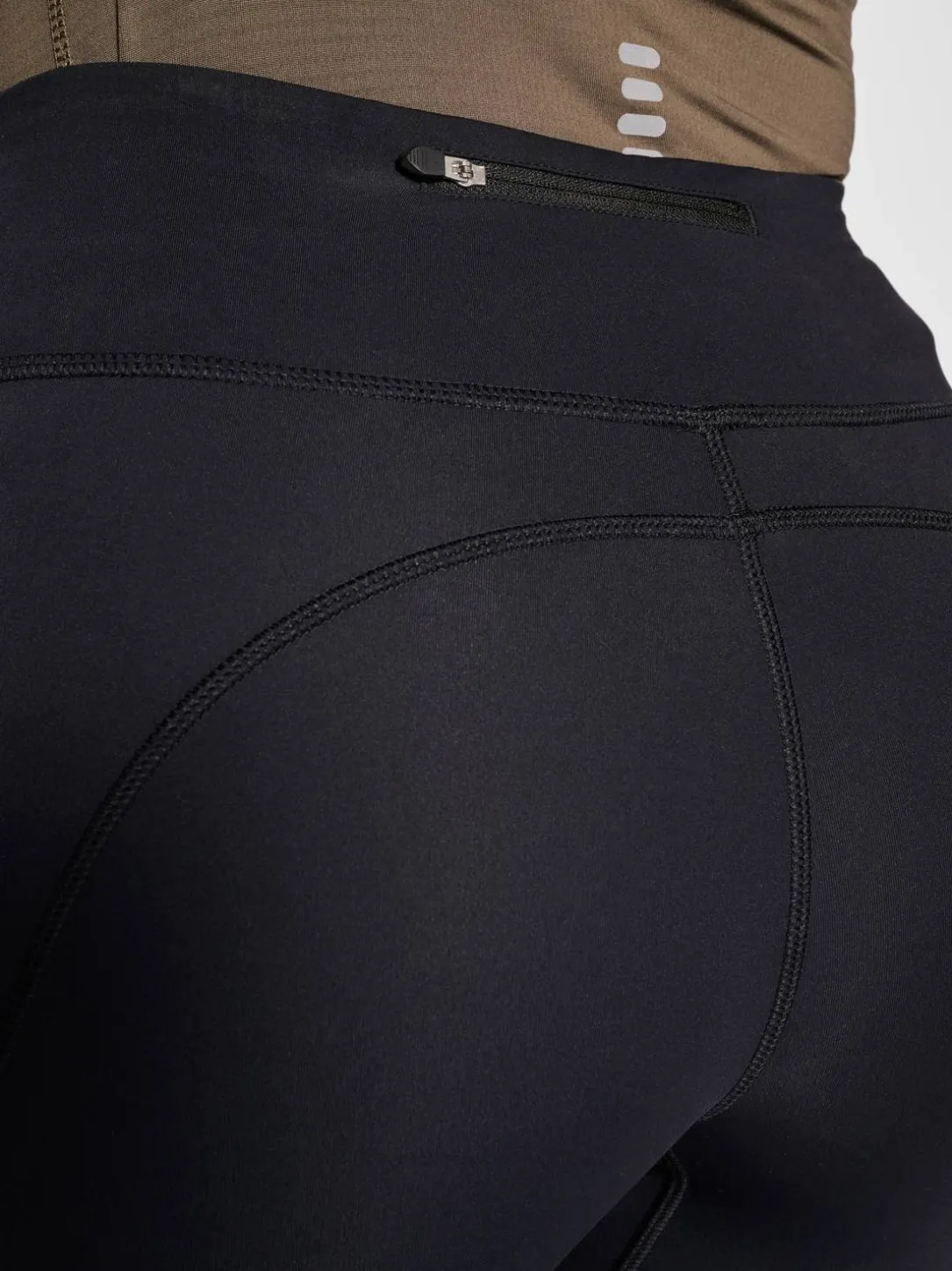 nwlCHICAGO WARM TIGHTS female