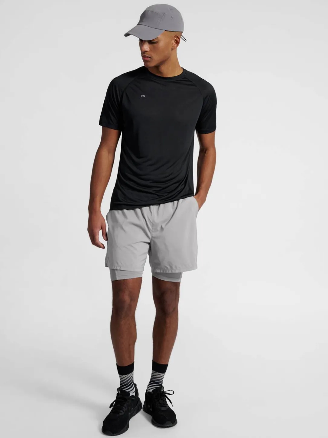 nwlFAST 2IN1 SHORTS