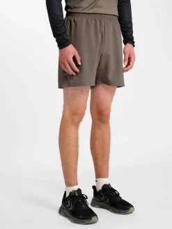 nwlMAX ZIP POCKET SHORTS