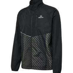 nwlPACE JACKET
