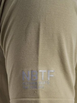 nwlPACE SEAMLESS TEE