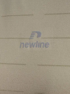nwlPACE SEAMLESS TEE WOMAN
