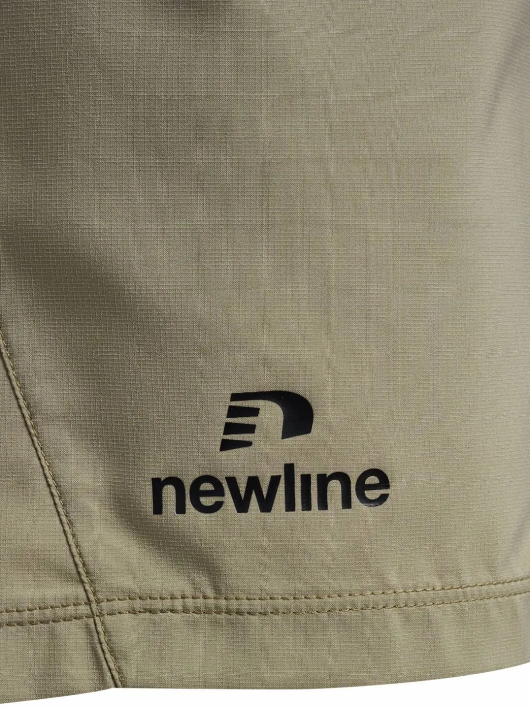 nwlPERFORM KEY POCKET SHORTS W