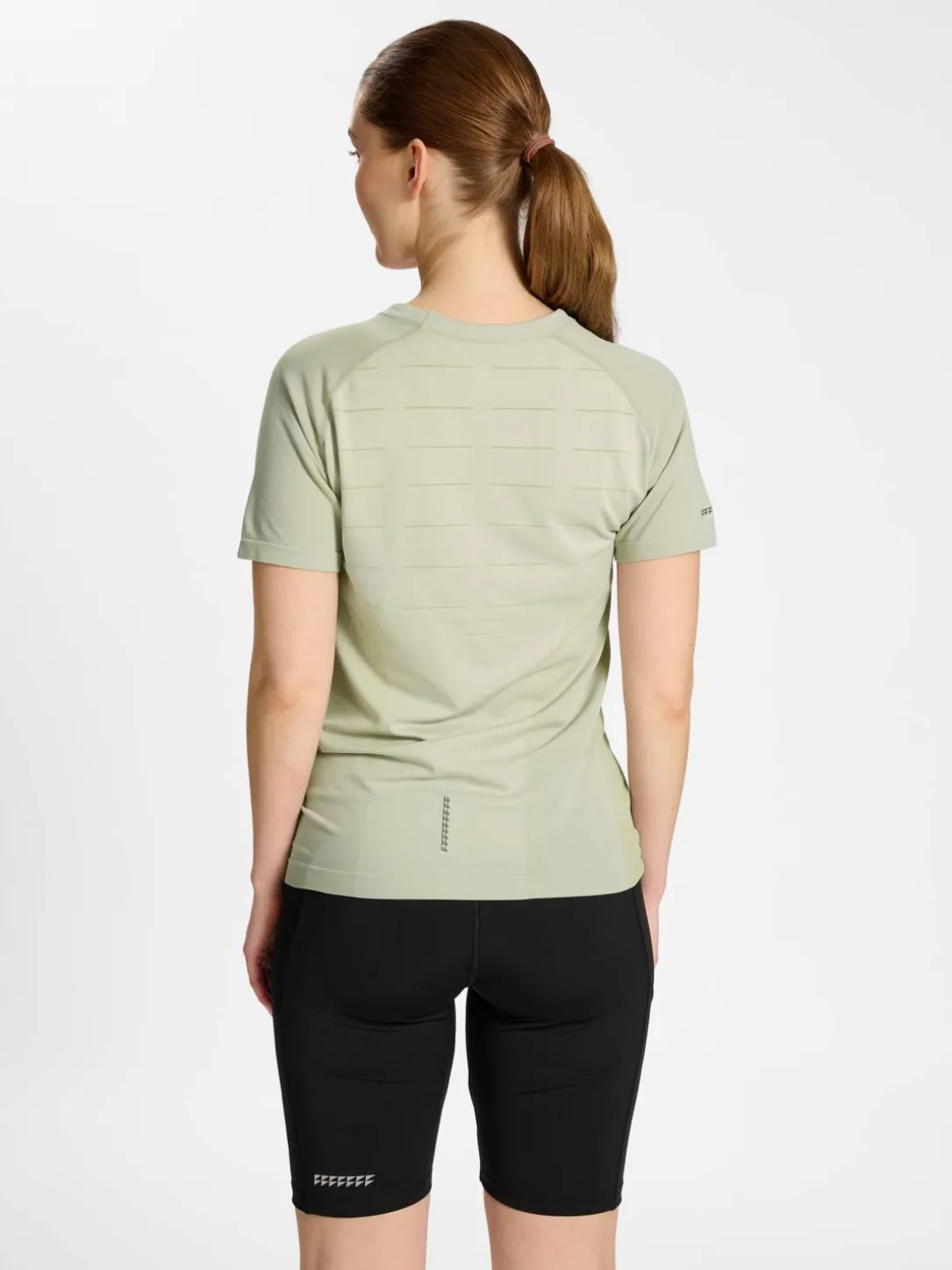nwlRIVERSIDE SEAMLESS T-SHIRT S/S W