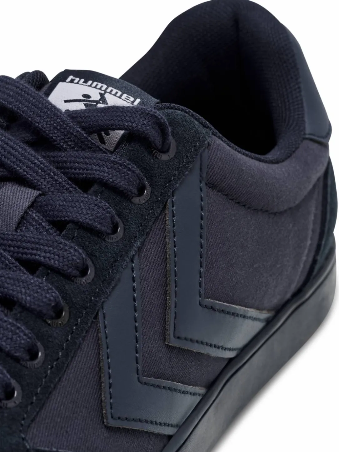 SLIMMER STADIL TONAL LOW