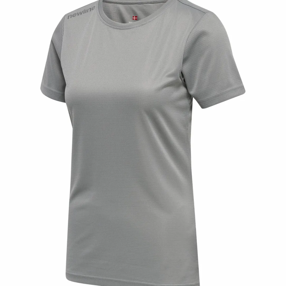 WOMEN CORE FUNCTIONAL T-SHIRT S/S