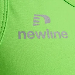 WOMEN'S ATHLETIC TOP